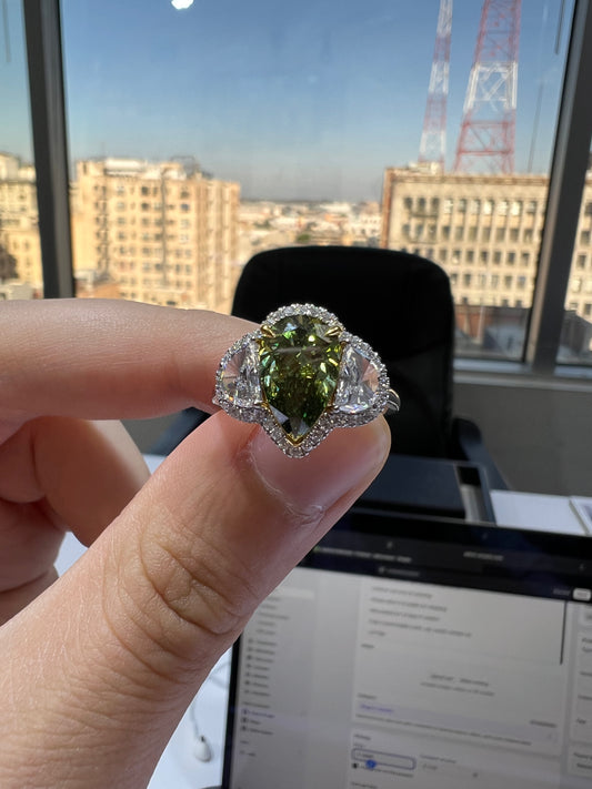 2.50CT VIVID GREEN PEAR CUT DIAMOND 3 STONE RING