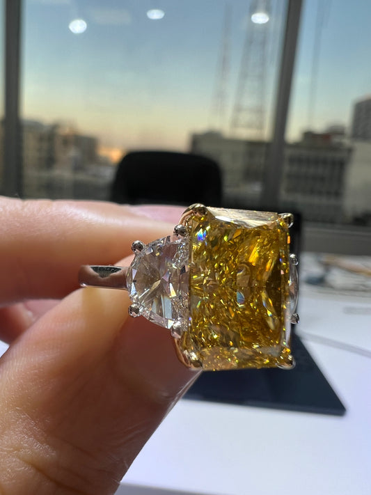 5.00CT VIVID YELLOW RADIANT CUT DIAMOND 3 STONE RING