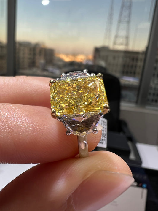 3.50CT VIVID YELLOW RADIANT CUT DIAMOND 3 STONE RING